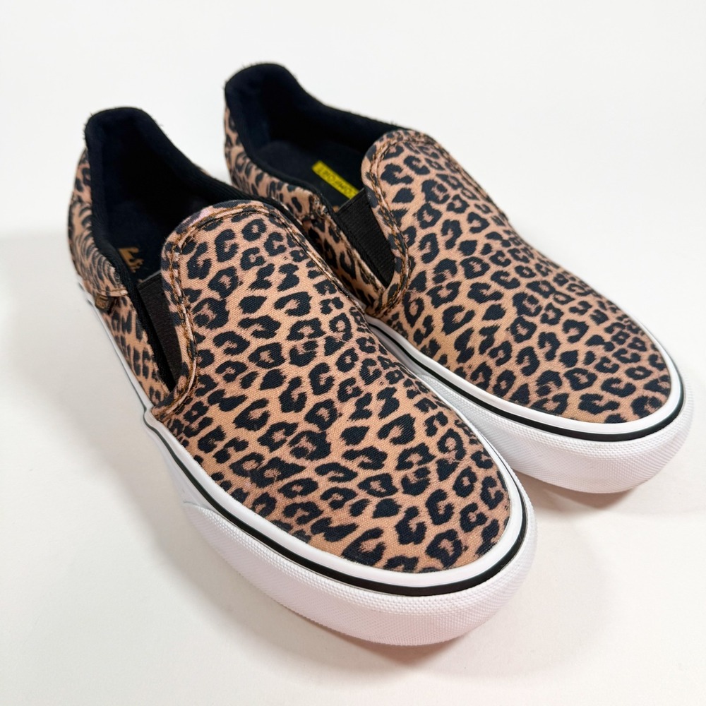 Vans Slip On Leopard Print Women's 7.5 Classic Canvas Skate Shoes‎